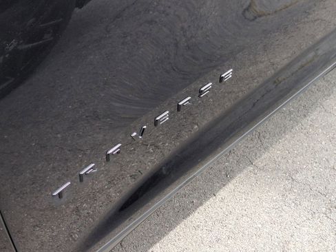 Used 2024 Chevrolet Traverse LT w/ Midnight/Sport Edition image 31