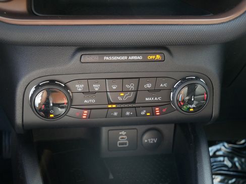 Used 2024 Ford Bronco Sport Outer Banks w/ Tech Package image 23