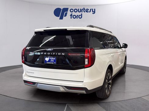 Certified 2025 Ford Expedition Platinum w/ Driver's Package AWD/4WD image 7