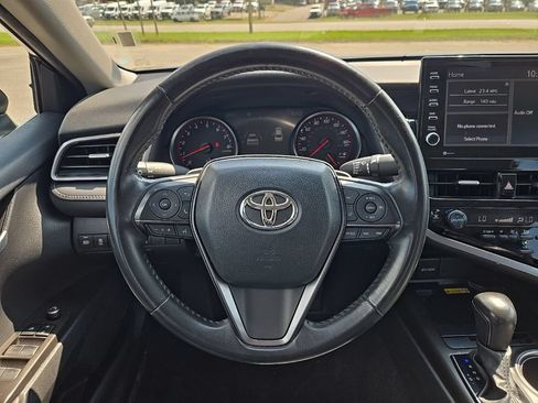 Used 2024 Toyota Camry XSE FWD image 4