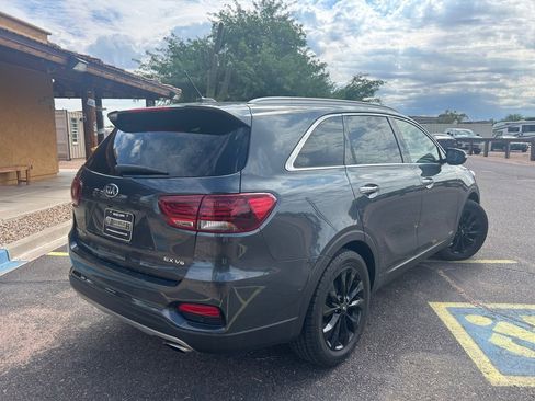 Used 2020 Kia Sorento EX image 5