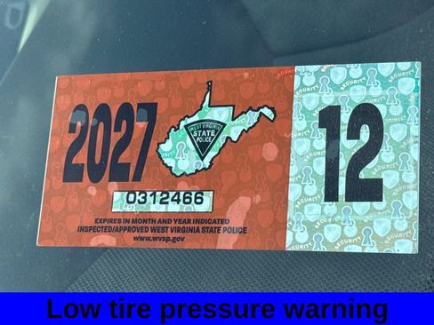 Used 2021 GMC Yukon XL Denali w/ Denali Premium Package image 19