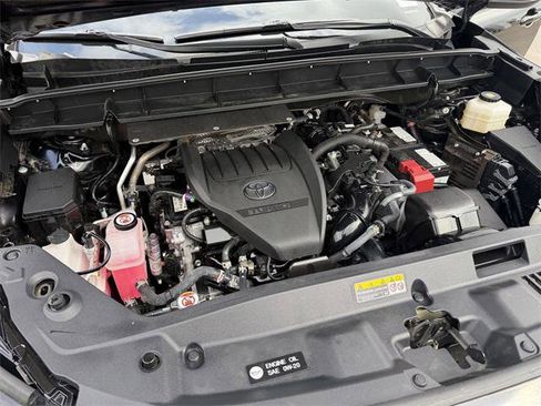 Certified 2024 Toyota Highlander LE image 23