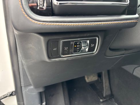 New 2026 Lincoln Aviator Black Label AWD/4WD image 14