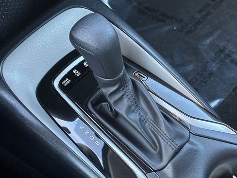 Used 2026 Toyota Corolla LE image 20