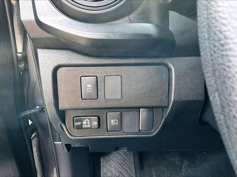 Used 2021 Toyota Tacoma SR w/ SR Convenience Package RWD image 32