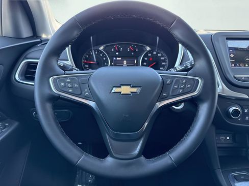 Used 2024 Chevrolet Equinox LT AWD/4WD image 11