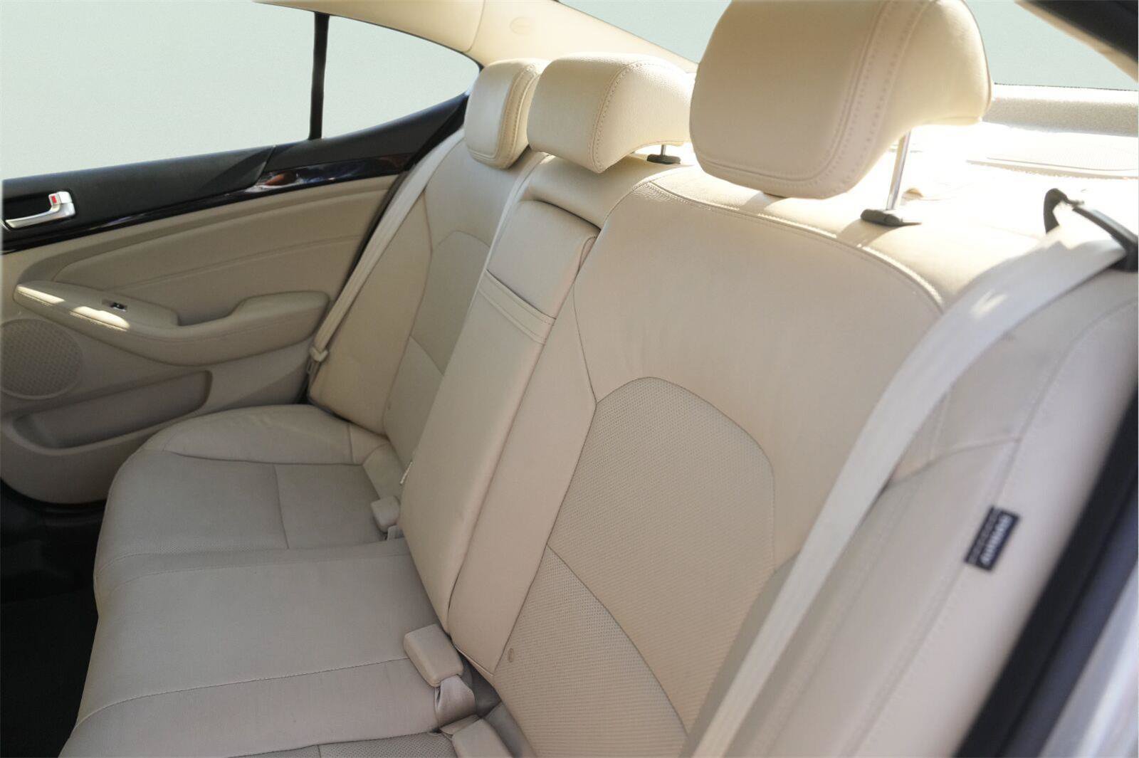 Used 2015 Kia Cadenza Premium FWD image 13