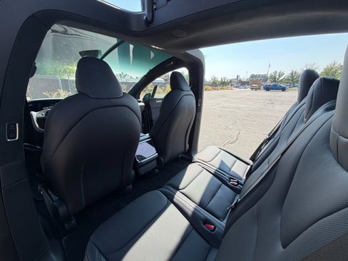 Used 2023 Tesla Model X AWD/4WD image 14