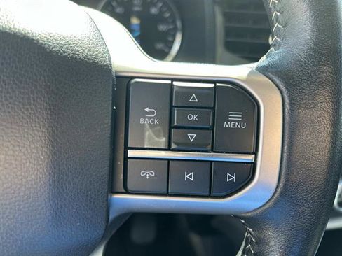 Used 2024 Ford Expedition XLT image 30