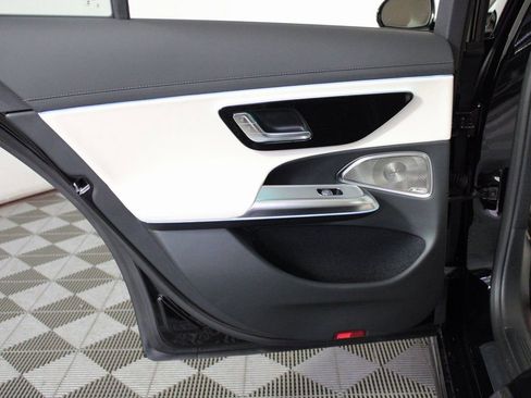 Used 2026 Mercedes-Benz E 350 4MATIC Sedan image 25