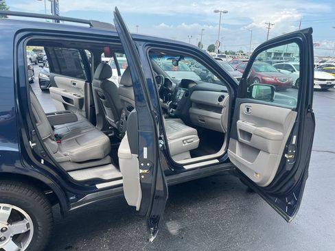 Used 2011 Honda Pilot Touring image 43