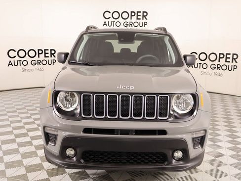 Used 2022 Jeep Renegade Latitude image 10