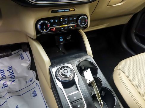 Used 2022 Ford Escape SEL w/ Technology Package image 21