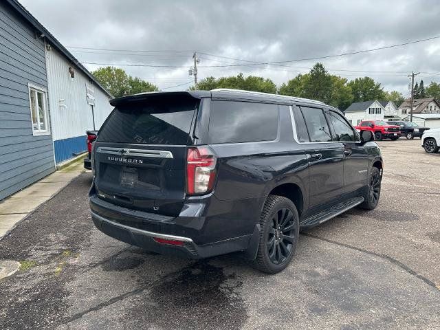 Used 2023 Chevrolet Suburban LT w/ Luxury Package AWD/4WD image 4