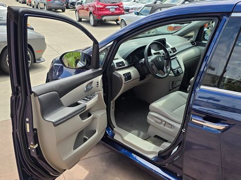 Used 2017 Honda Odyssey Touring image 56