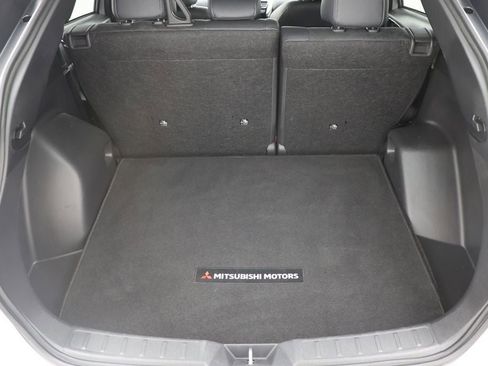 Used 2025 Mitsubishi Eclipse Cross SE image 29