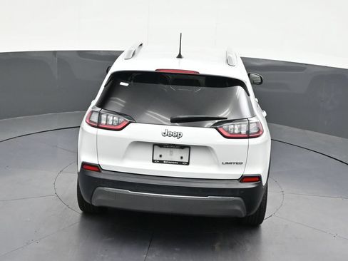 Used 2019 Jeep Cherokee Limited w/ Luxury Group FWD image 18