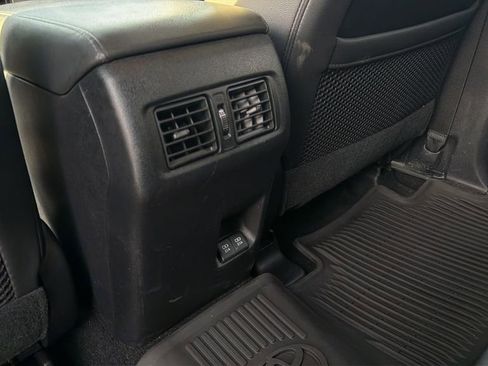 Used 2022 Toyota 4Runner SR5 Premium image 19