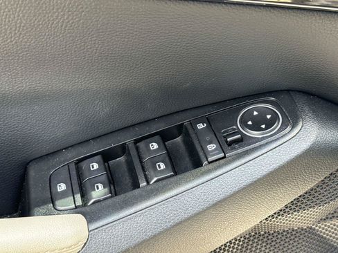 Used 2023 Kia Seltos SX AWD/4WD image 18