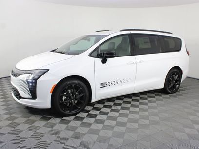 New 2027 Chrysler Pacifica Select