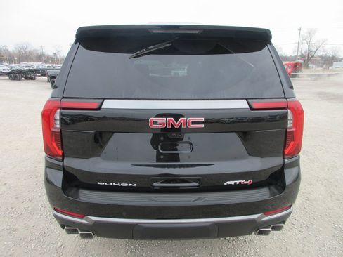 New 2026 GMC Yukon XL AT4 w/ AT4 Premium Package image 5