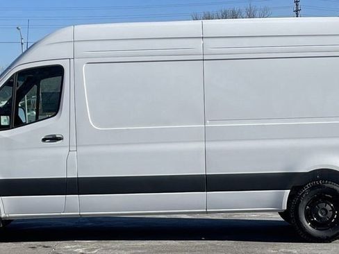New 2025 Mercedes-Benz Sprinter 2500 image 8