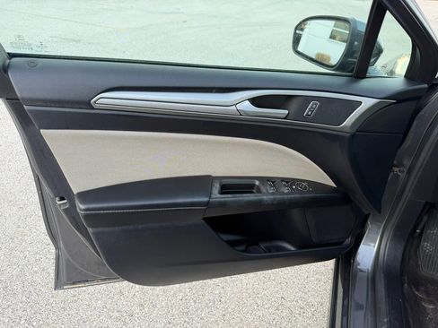 Used 2019 Ford Fusion S image 11