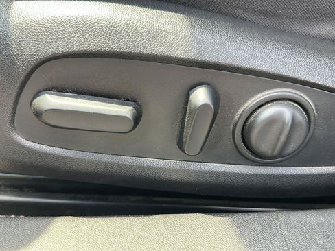 Used 2016 Chevrolet Malibu LT FWD image 15