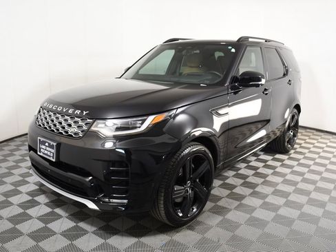 Used 2024 Land Rover Discovery Metropolitan Edition image 1