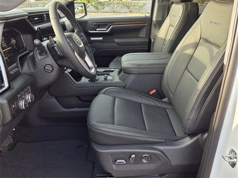 New 2026 GMC Sierra 1500 Denali w/ Denali Reserve Package image 9