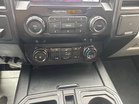Used 2020 Ford F150 XL w/ Equipment Group 101A Mid RWD image 32