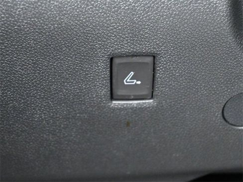 Used 2024 Chevrolet Traverse RS w/ LPO, Floor Liner Package image 38