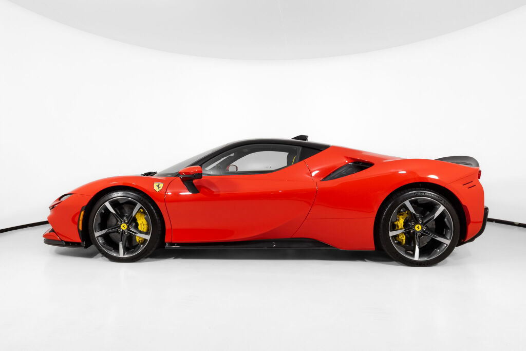 Used 2023 Ferrari SF90 Stradale AWD/4WD image 3