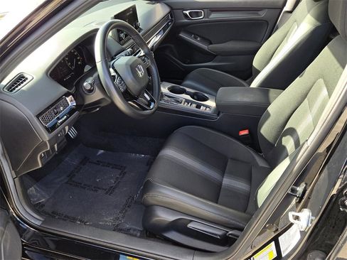 Used 2025 Honda Civic Sport image 11