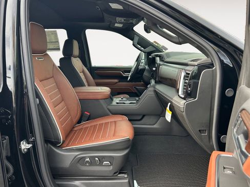 New 2025 GMC Sierra 2500 Denali Ultimate w/ Max Trailering Package image 10