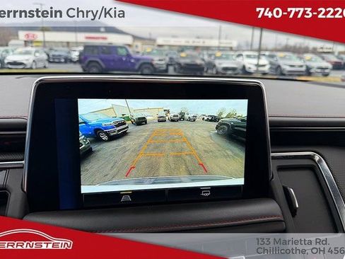 Used 2022 Chevrolet Suburban RST image 18