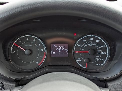 Used 2018 Subaru Impreza 2.0i Premium image 19