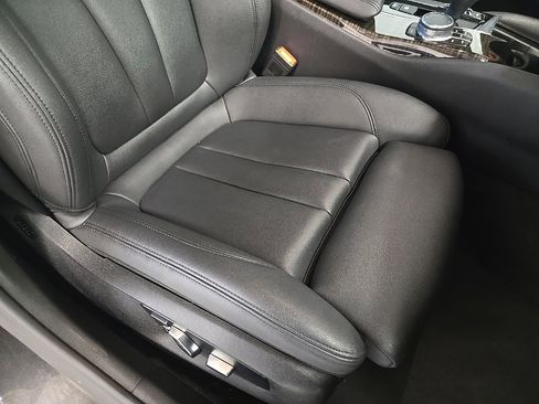 Used 2020 BMW 530i xDrive w/ Convenience Package image 17