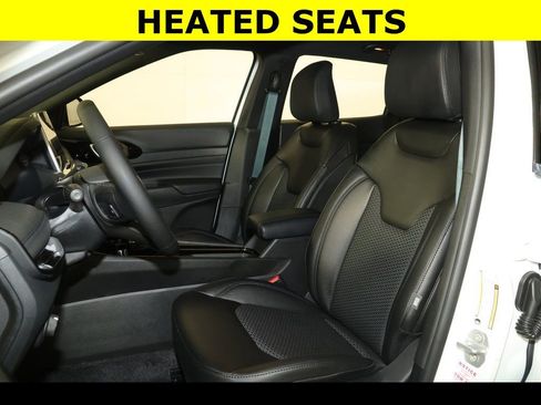 New 2026 Jeep Compass Latitude image 2