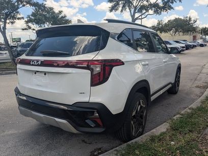 Certified 2025 Kia Seltos SX w/ SX Sunroof Package