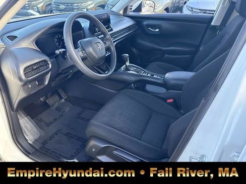 Used 2023 Honda HR-V LX image 17