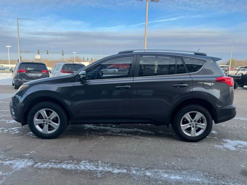 Used 2014 Toyota RAV4 XLE w/ Preferred Accessory Package image 5