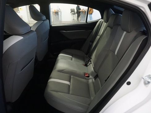 Certified 2025 Toyota Camry SE image 19