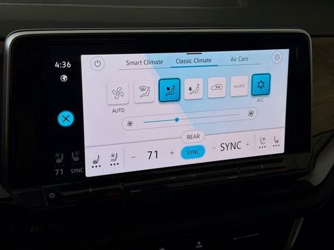 New 2026 Volkswagen Atlas SE FWD image 17