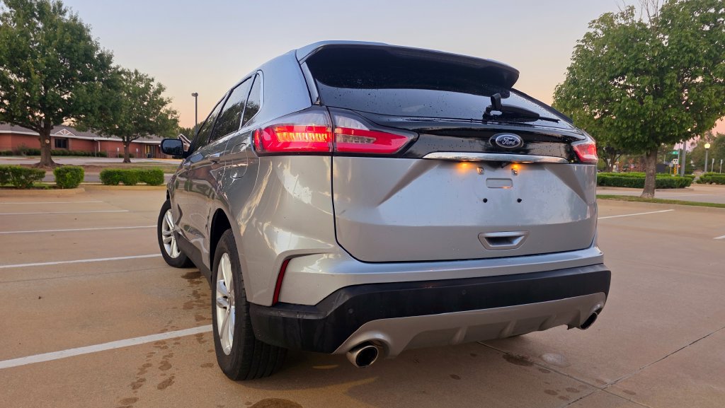 Used 2020 Ford Edge SEL FWD image 15