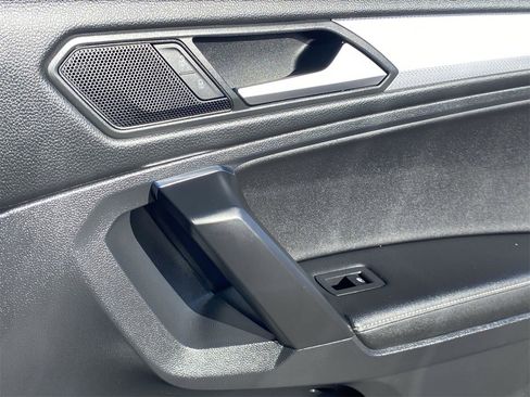 Used 2023 Volkswagen Tiguan S image 29