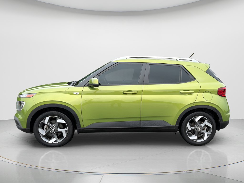 Used 2023 Hyundai Venue SEL FWD image 9