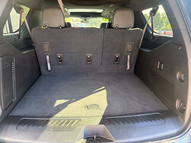 Used 2021 Chevrolet Suburban LT AWD/4WD image 10