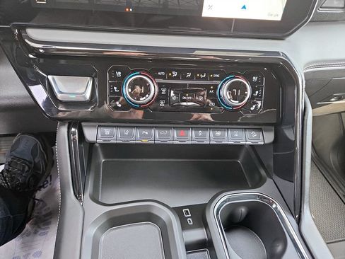 New 2026 GMC Sierra 2500 AT4X AWD/4WD image 25